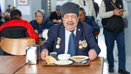 Şehitler Haftası’nda Buca’da dayanışma sofraları kuruldu