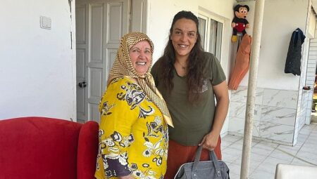 Anne Taksinin ilk misafirlerine ‘Anne çantası’