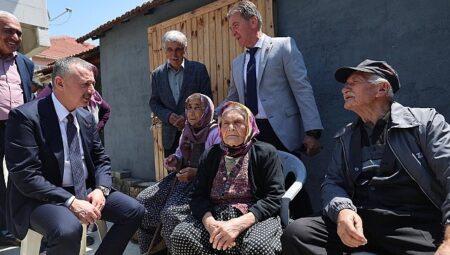 Başkan Büyükakın ile İzmit’in köylerinde sımsıcak görüntüler