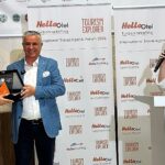 Başkan Topaloğlu, forumda acentecilerle bir araya geldi