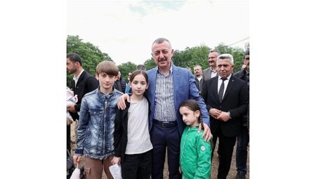 Büyükşehir’in Çiftçi Şenliği bereketiyle kutlandı