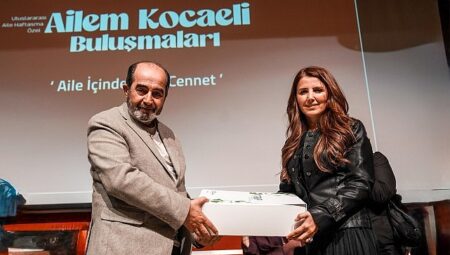 Demirbağ, “Ailem Kocaeli” buluşmasında konuştu;  “Aile, insanın ilk mektebidir”