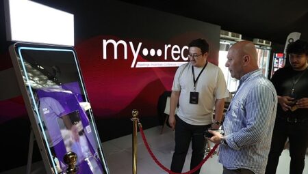 DIGIFEST’te ilk gün heyecanı Cam Piramit’te başladı