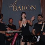 Ece Gürsel’den Le Baron sahnesinde yeni imaj