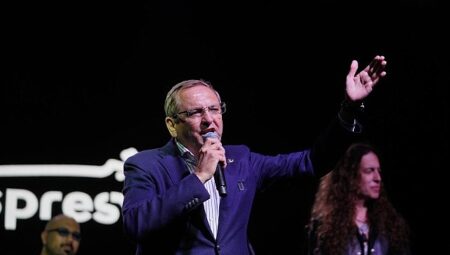 Gastrofest’in İlk Gecesinde Binlerce Kişi Aynı Şarkılarda Buluştu