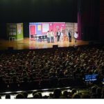 Gençlerden rock konseri ve tiyatro