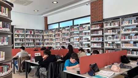 İzmit Millet Kütüphanesi bayramın ilk günü açık