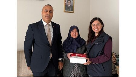 Manisa Büyükşehir’den Şehit Annelerine Anlamlı Ziyaret
