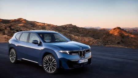 Pirelli BMW iX3 İçin Her İkisi De Elect Teknolojisine Sahip İki Özel P Zero Lastiği Geliştirdi