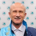 Prof. Dr. Reşat Öngören:  “Peygamberler ve velîler bile Hak ve hakikatle buluşmadan önce yalnızlık yaşıyor!”
