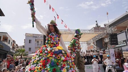 Seferihisar’da 14. Yerel Tohum Takas Şenliği coşkuyla gerçekleşti