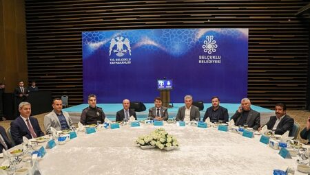 Selçuklu Belediyesi’nden anlamlı veda programı