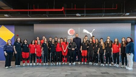 Türkiye Basketbol Federasyonu iş birliğiyle konsept mağaza açıldı