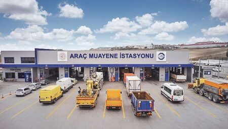 TÜVTÜRK, bayram yolculuğu öncesi araç muayenesinin önemini vurguluyor