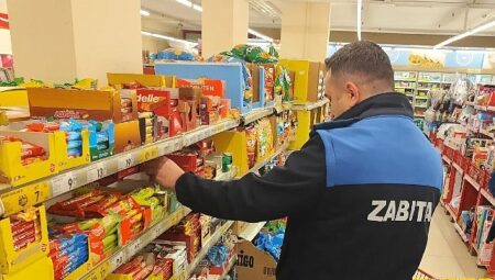 Zabıta Ekiplerinden Bakkal Ve Marketlere Denetim