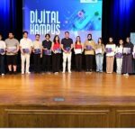 Dijital Kampüs’te yetişen 237 genç sertifikalarını aldı