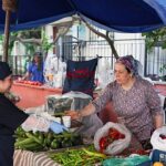 Başkan Çerçioğlu’ndan Pazarcı Esnafları ve Vatandaşlara Limonata İkramı
