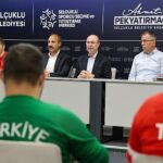 Başkan Pekyatırmacı Down Sendromlu Futsal Millî Takımı ile Bir Araya Geldi