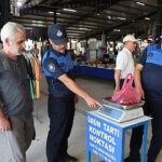 Kartepe’de Pazarlarda Zabıta Denetimi Sürüyor