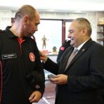 KEÇ-TİM Arama ve Kurtarma Ekibi’ne Akreditasyon Peçlerini Başkan Özarslan Takdim Etti
