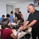 Kemer’de eğitime tatlı dokunuş