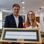 Başkan Tugay, şampiyon okçu Dünya Yenihayat’ı ağırladı