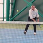 Büyükakın mesajını bu kez tenis kortundan verdi: ‘Kocaeli’de herkes, her sporu yapabiliyor’