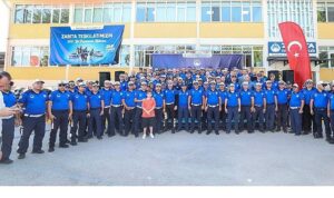 Büyükakın, zabıta yeleğini giydi, telsizle teşkilatın 200. kuruluş yılını kutladı:  “Bizim anlayışımızda patron da, efendi de sadece millettir”