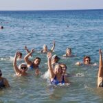 Dünya Barış Gününe denizde pilates ile başladılar