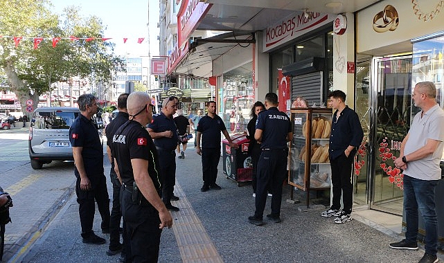 Edremit’te kaldırım işgallerine zabıtadan denetim