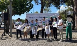 Kemer’de Dünya Temizlik Günü’ne anlamlı etkinlik