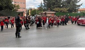 Konya Büyükşehir Zabıtası Okul Çıkışlarında Öğrencilerin Güvenliğini Sağlıyor