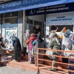Büyükşehir, dayanışma noktalarıyla İzmirlinin yanında