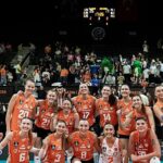 Eczacıbaşı Peron İstanbul evinde galip!