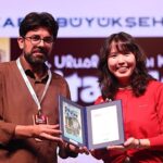 Soyoung Park, Kocaeli Kitap Fuarı’nda genç okurlara seslendi;  “Dünyadaki en özel kişi kendinizsiniz”